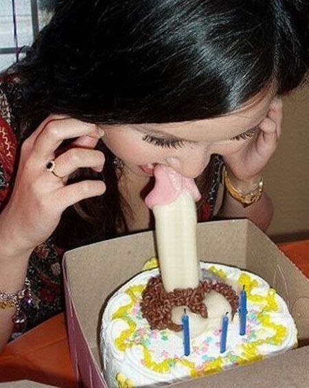 Worst Birthday Cakes Ever (24 pics)