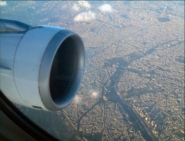 Under a Plane’s Wing... (28 pics)