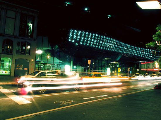 Stunning Light Trail Photos (27 pics) - Izismile.com