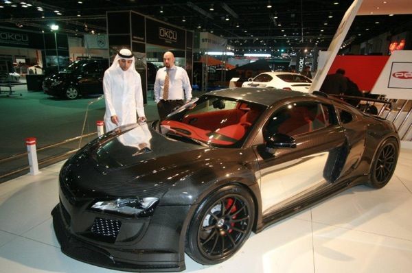 Dubai International Motor Show (32 pics) - Izismile.com