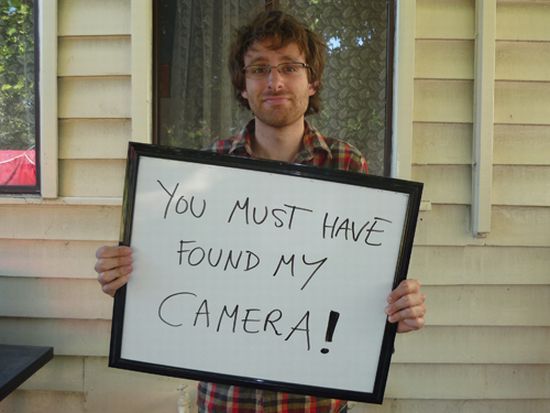 Hilarious Way to Avoid Losing Your Camera Forever! (25 pics)