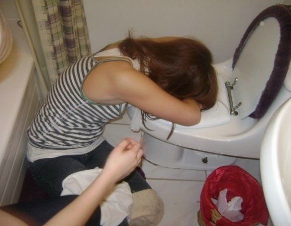 41 Signs You drank Too Much (43 pics)