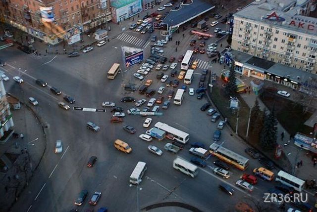 How Traffic Jams Start (6 pics)