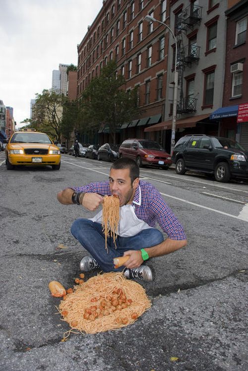 Potholes as You Have Never Imagined Them Before (16 pics)