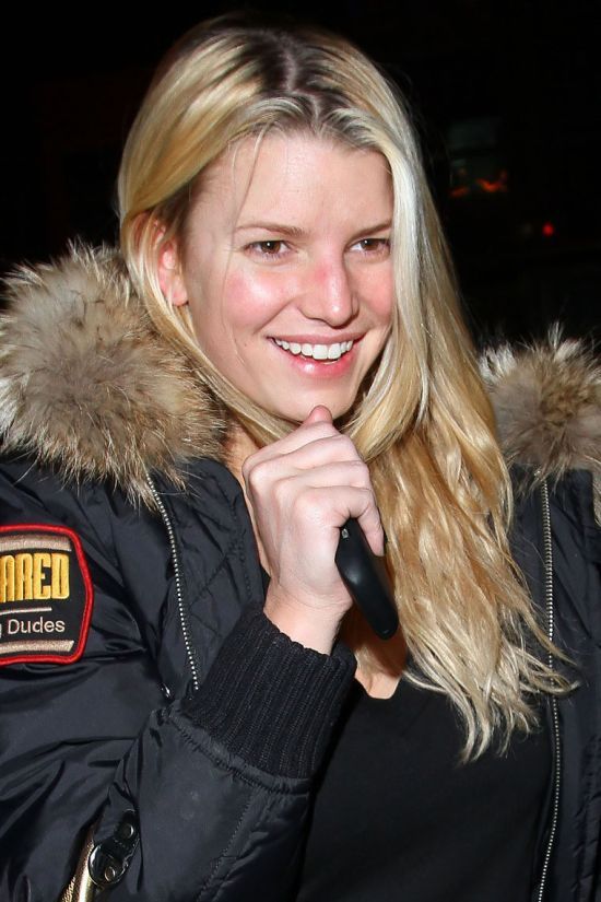 Jessica Simpson without Make-up (9 pics)