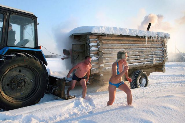 Russian Mobile Sauna (6 pics)