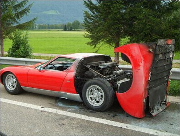 Most Expensive Car Crashes that Occurred in 2009 (28 pics)