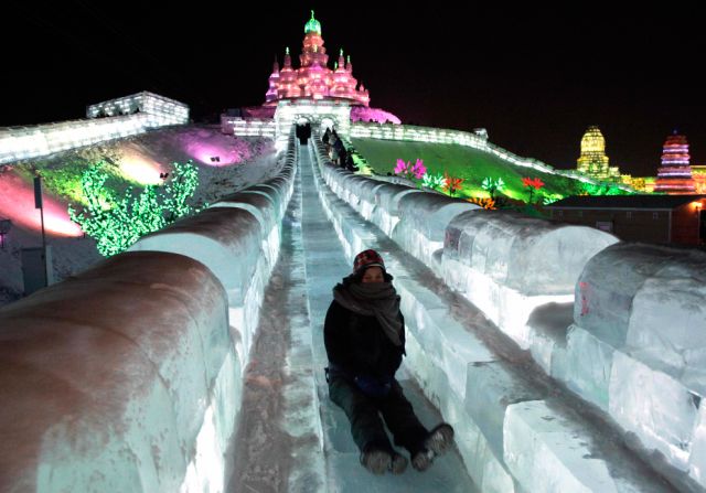 Amazing Ice and Snow Sculpture Festival (49 pics)