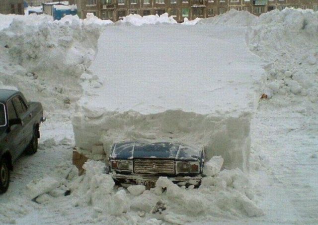 Riddle of the Day! Can You Find a Car on This Picture? (4 pics)