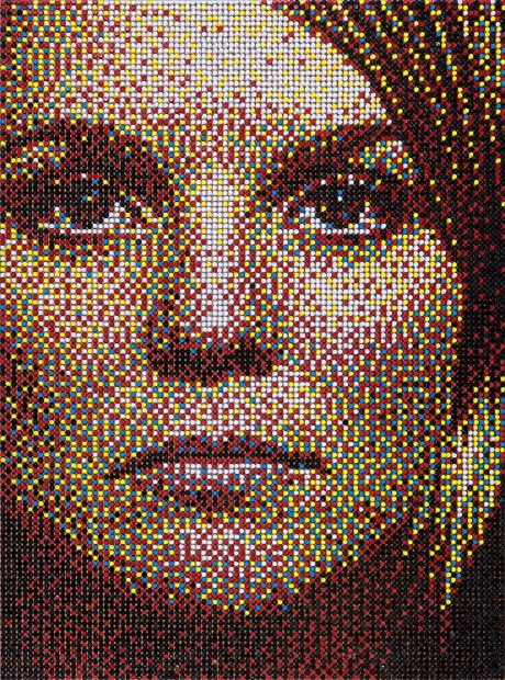 Pin Mosaic Portraits by Eric Daigh (12 pics)