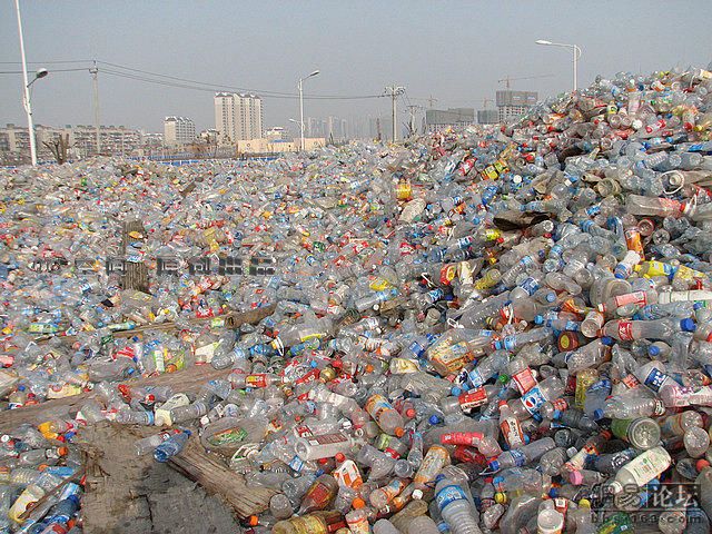 Mountains of Used Plastic Bottles (9 pics)