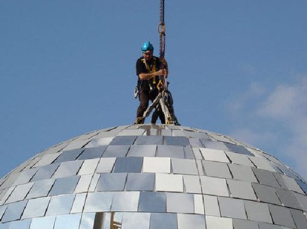 World’s Biggest Disco Ball (10 pics)