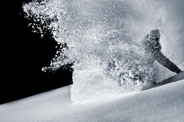 Amazing Snowboarding Photos (10 pics)