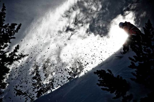 Amazing Snowboarding Photos (10 pics)