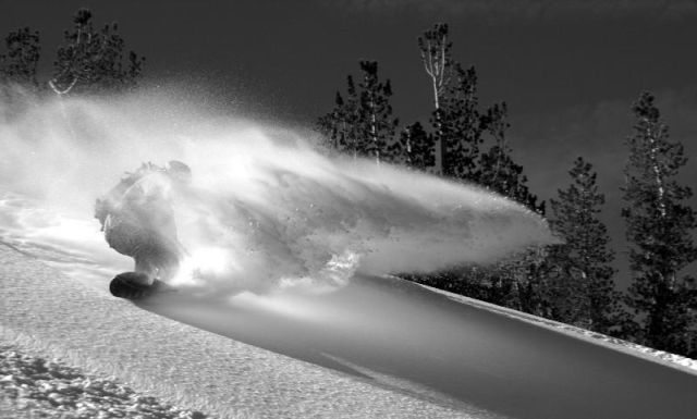 Amazing Snowboarding Photos (10 pics)