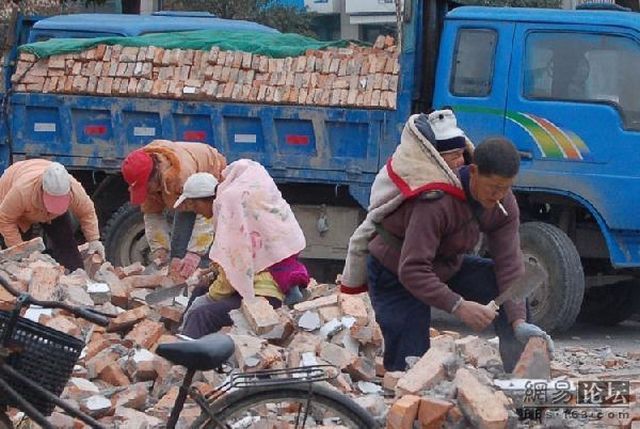 About the Hard Life of Chinese Workers (6 pics)