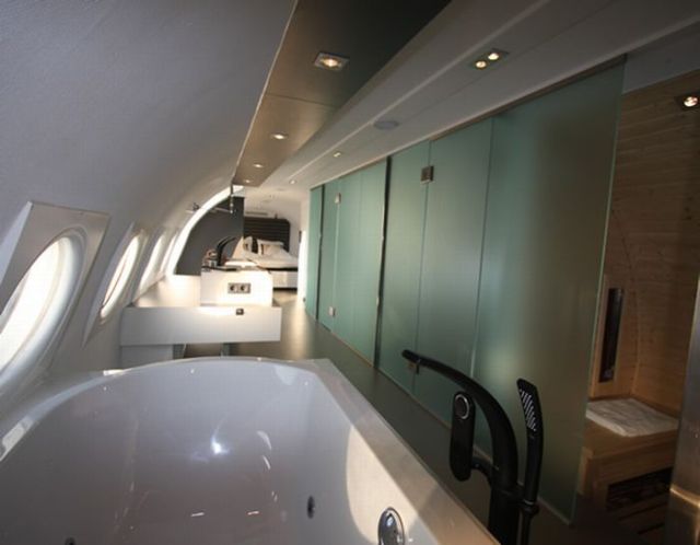 Cold War Aircraft Turned into Luxury Hotel Suite (16 pics)