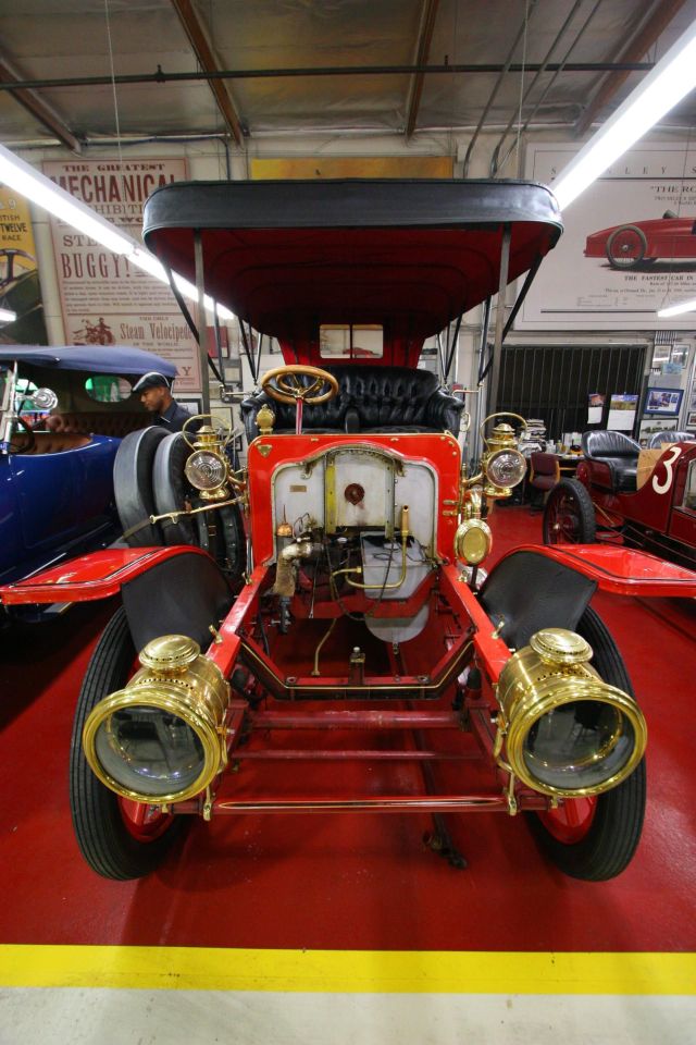 Jay Leno’s Garage (64 pics)