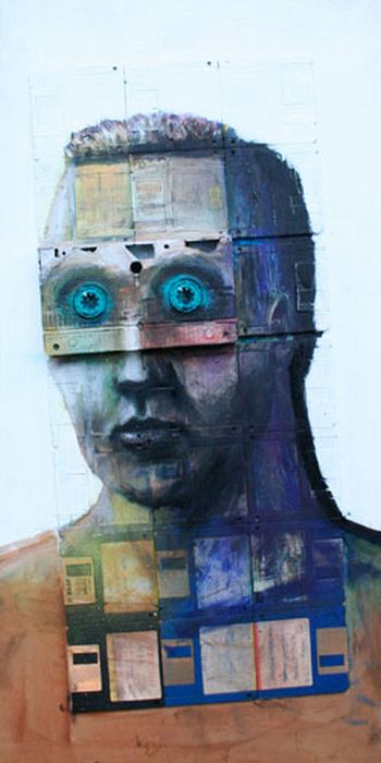 Art with Tapes and Floppy Disks (33 pics)
