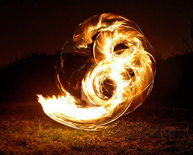 Fire in Motion (18 pics)