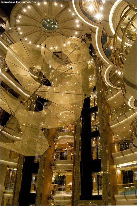 Voyage on One of the World’s Largest Cruise Ships (37 pics)