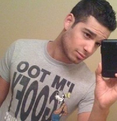 Hot Guys With IPhones 34 Pics Izismile Com   Hot Guys With Iphones 29 