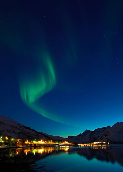 Magical Pictures of Aurora Borealis (17 pics)