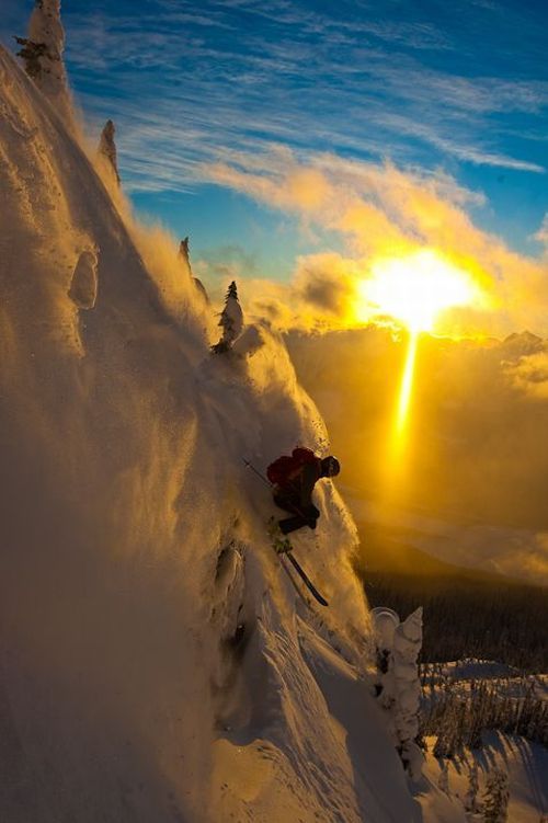 The Most Beautiful Downhill Ski  (9 pics)