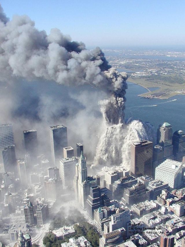 New Aerial Pictures of 9/11 Attacks in New York (12 pics)