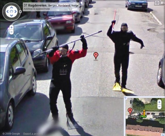 Norwegian Scuba Divers Having Fun on Google Street View (14 pics)