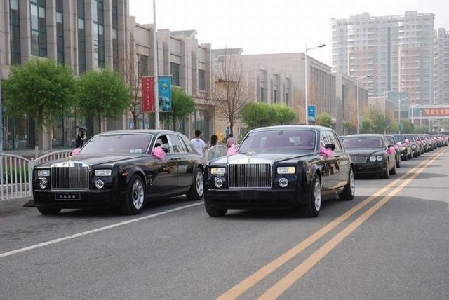 Exotic Chinese Wedding Rides (24 pics)