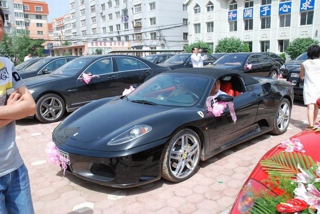 Exotic Chinese Wedding Rides (24 pics)