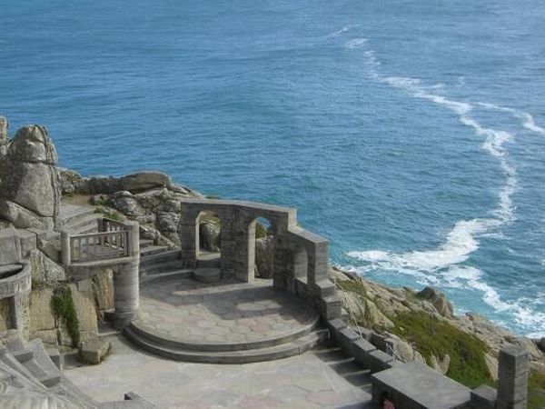 World’s Most Awesome Theater - The Minack (15 pics)
