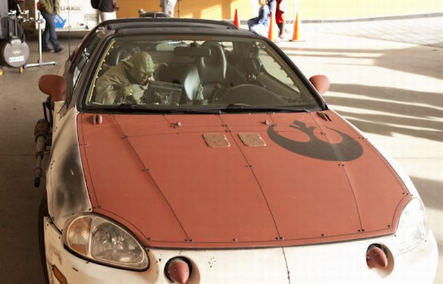 Yoda’s Car (7 pics)