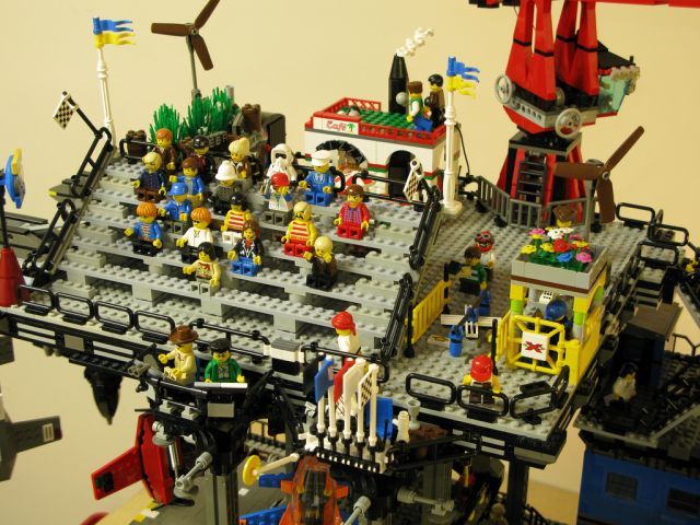 Lego Streampunk Crawler Town (15 pics)