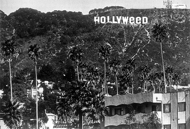 When Pranksters Had Fun with the Famous Hollywood Sign! (8 pics)