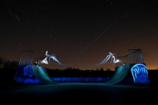 Another Batch of Photos with Light Graffiti (17 pics)