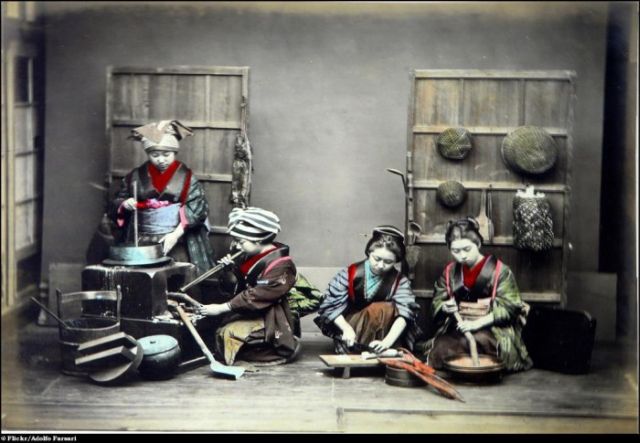Vintage Picture of Japan (19 pics)