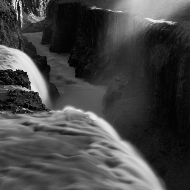 Amazing World in Black and White Colors (29 pics)