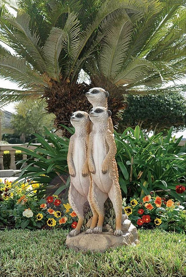 Weird and Unusual Garden Sculptures (16 pics)