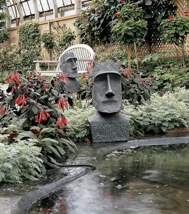 Weird and Unusual Garden Sculptures (16 pics)