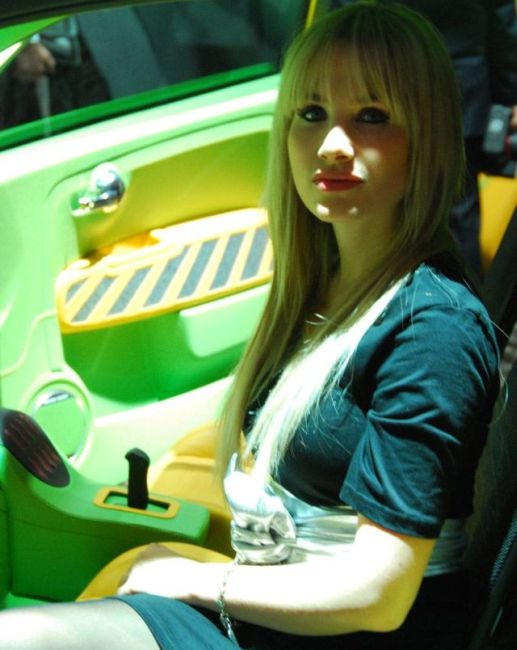 Hot Dolls at Geneva Autoshow 2010 (73 pics)