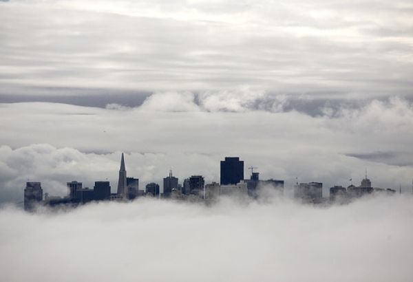 Skyscrapers Piercing the Clouds (23 pics)