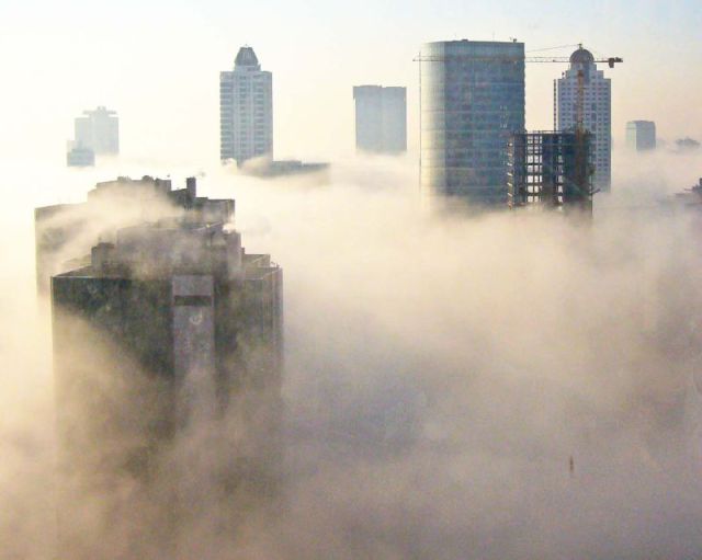 Skyscrapers Piercing the Clouds (23 pics)