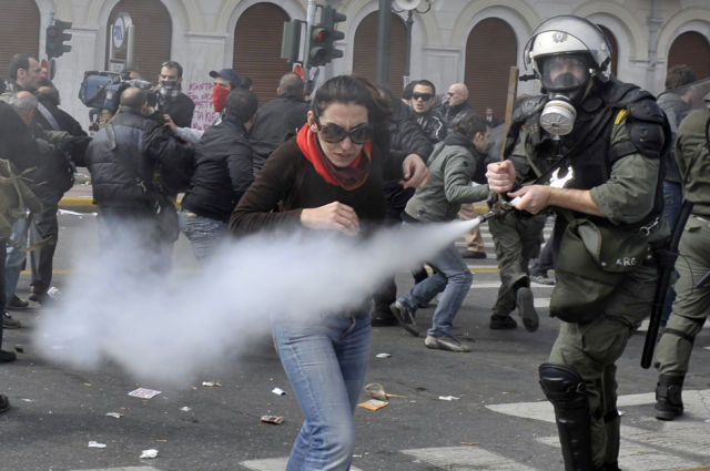 The Worst Violence That Greece has Known since Last Year (22 pics)
