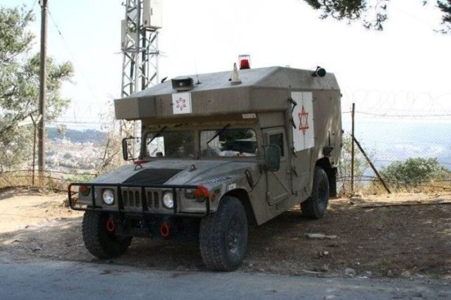 Military Medical Vehicles (46 pics)