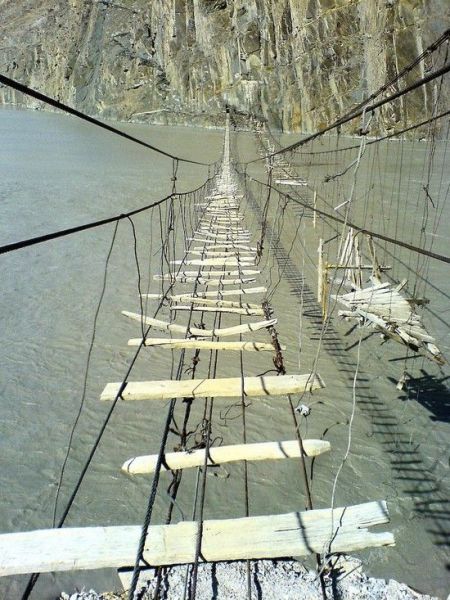The World’s Most Dangerous Hanging Bridge (6 pics)