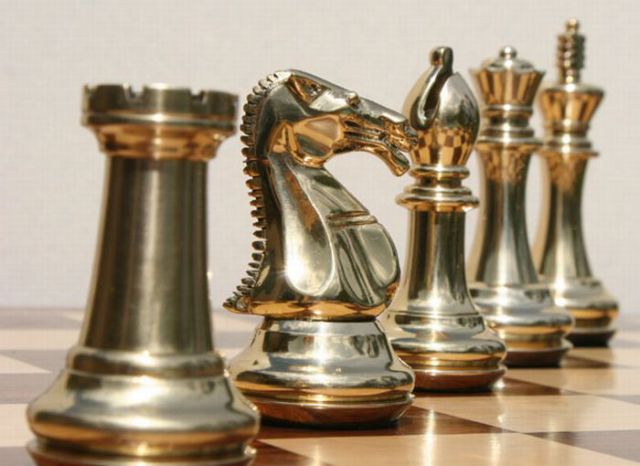 A Collection of Great Chess Boards (67 pics)