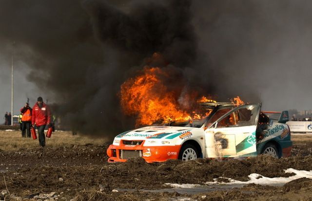 Rally Evo Burning Alive (32 pics)