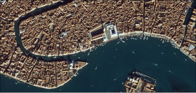 World Cities Seen from GeoEye Satellites (22 pics)